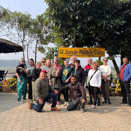 Jungle Wildlife Camp Hotel Sauraha Kültér fotó