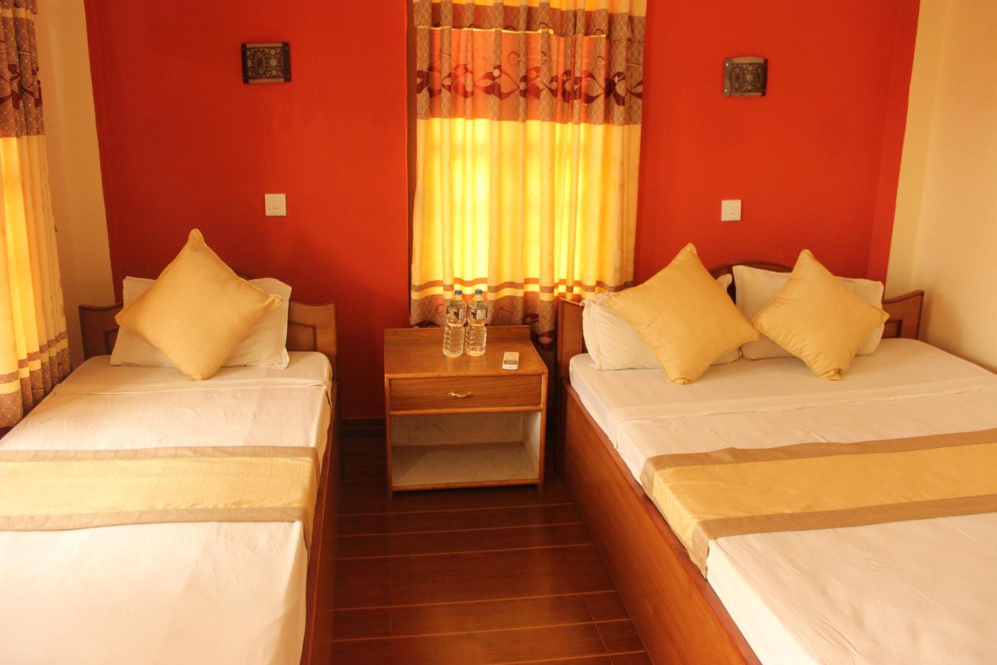 Jungle Wildlife Camp Hotel Sauraha Szoba fotó