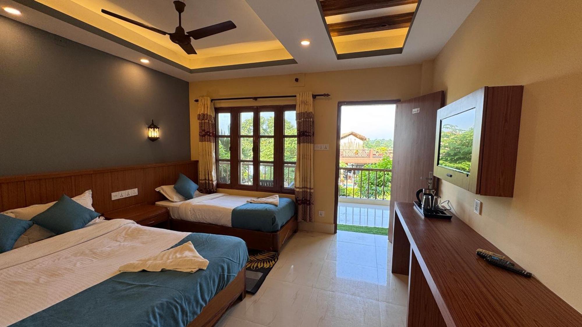Jungle Wildlife Camp Hotel Sauraha Kültér fotó