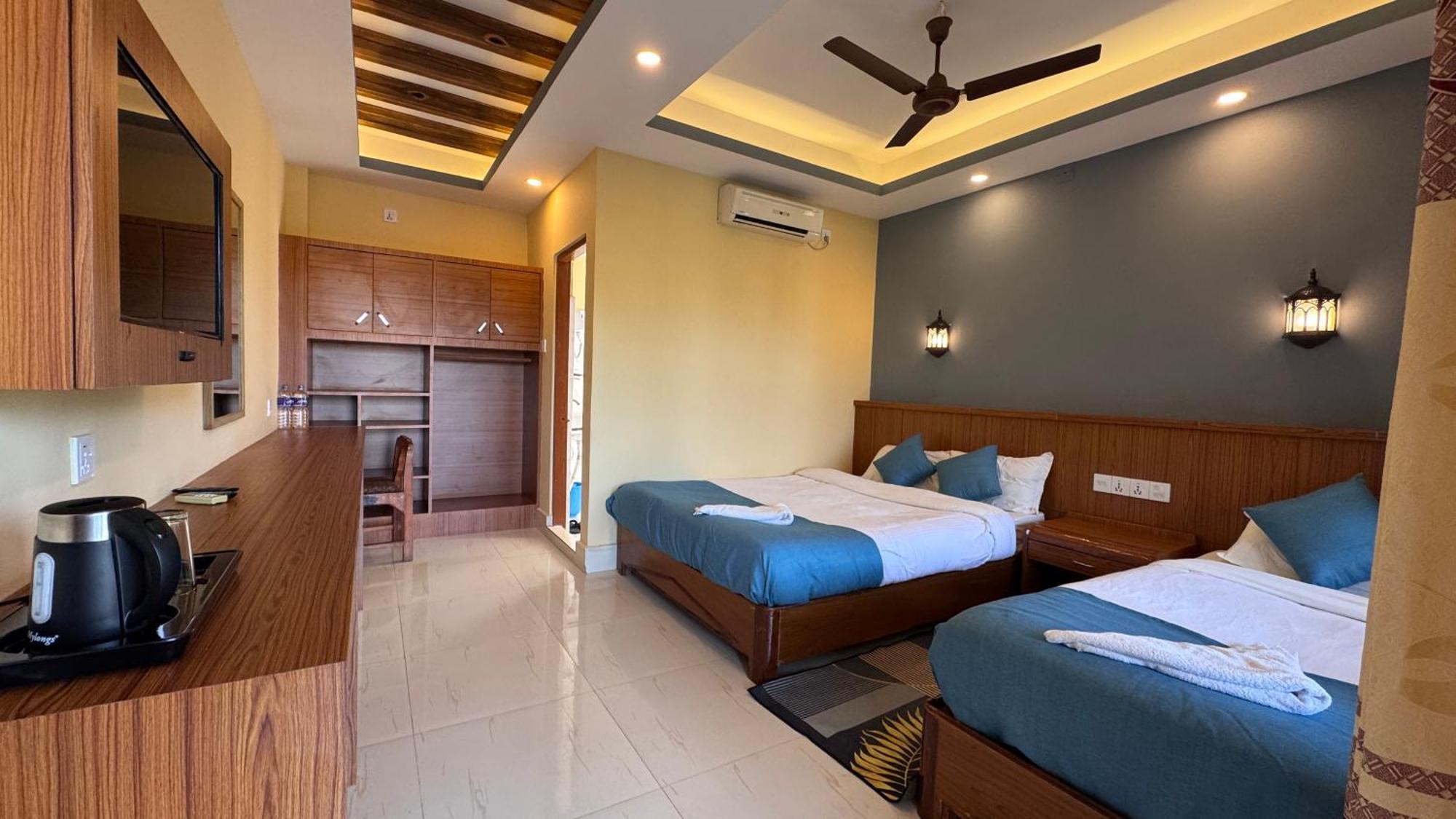Jungle Wildlife Camp Hotel Sauraha Kültér fotó