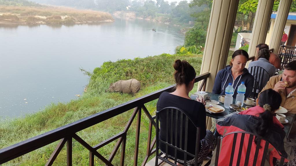 Jungle Wildlife Camp Hotel Sauraha Kültér fotó